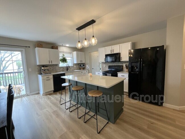 Building Photo - 2833 Smokehouse Way