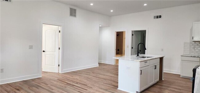 Building Photo - 273 Wadley St NW