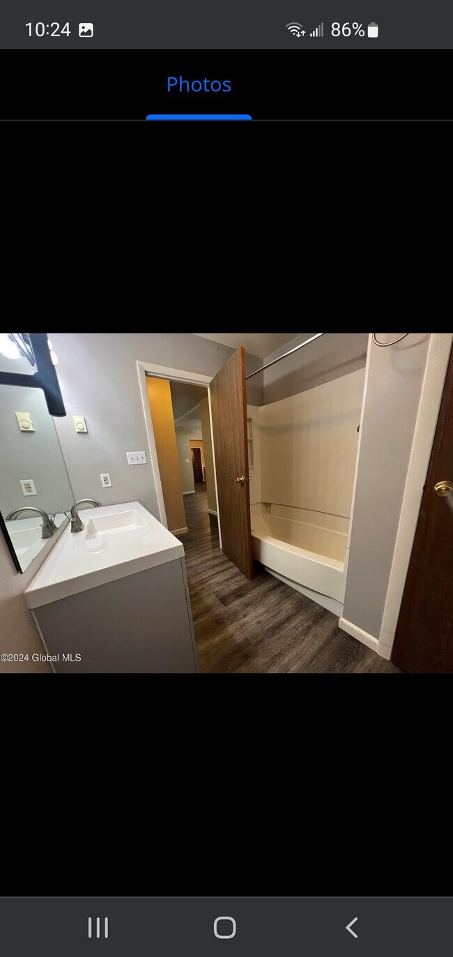 Building Photo - 4A James Ct