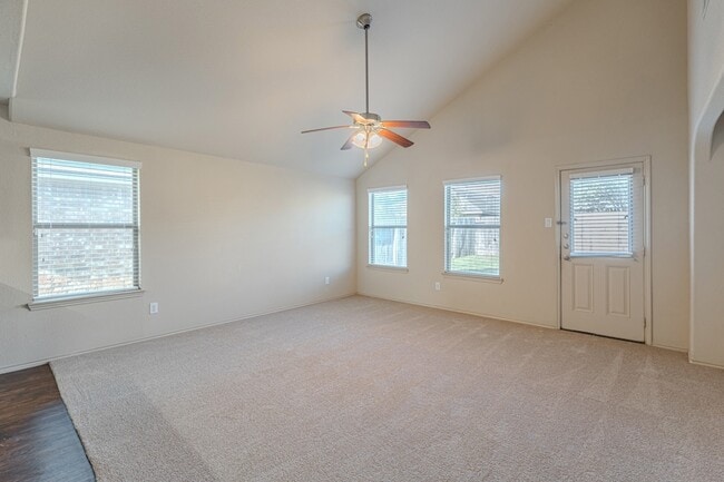 Building Photo - 2007 Naplechase Crest Dr