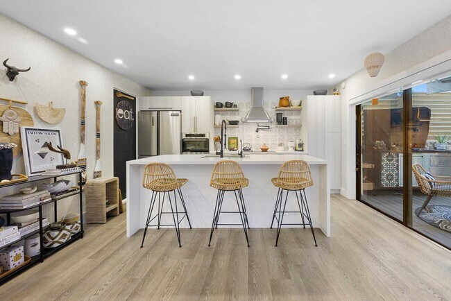 Building Photo - 1605 S US Hwy 1