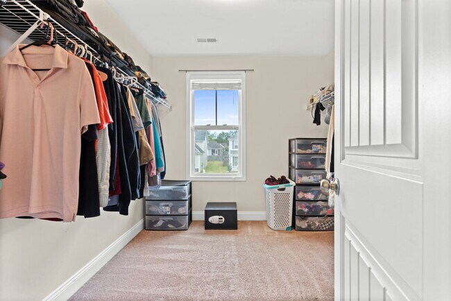 Building Photo - Slater Way