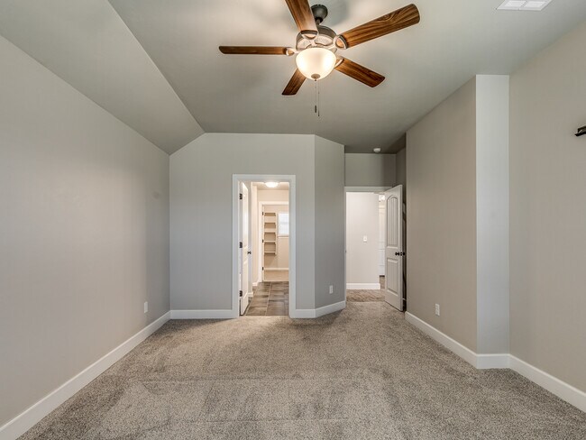 Building Photo - 4505 Black Mesa Ln