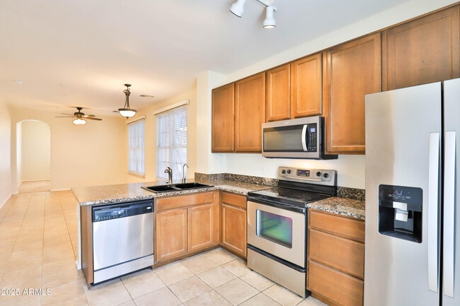 Building Photo - 2623 S Key Biscayne Dr