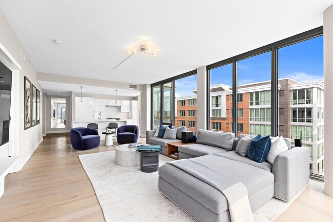 Building Photo - 9 Ave at Port Imperial