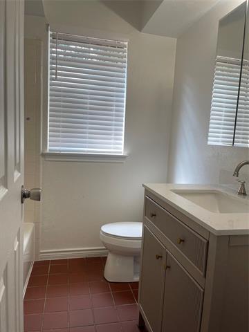 Building Photo - 2302 Mercedes Rd