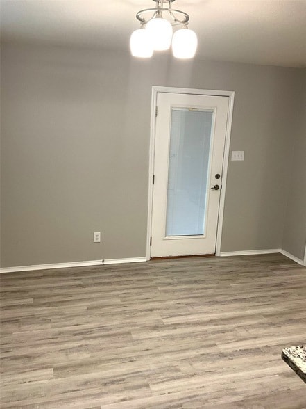 Building Photo - 708 Ridgehill Dr