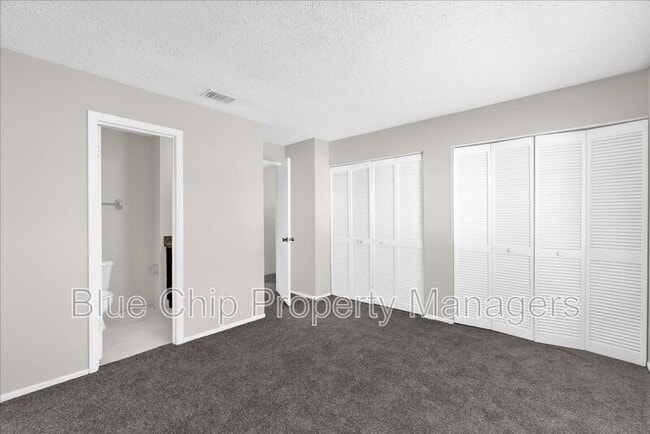 Building Photo - 203 Watts Ln