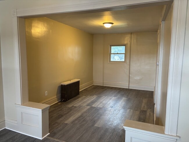 Building Photo - 435 1st Ave