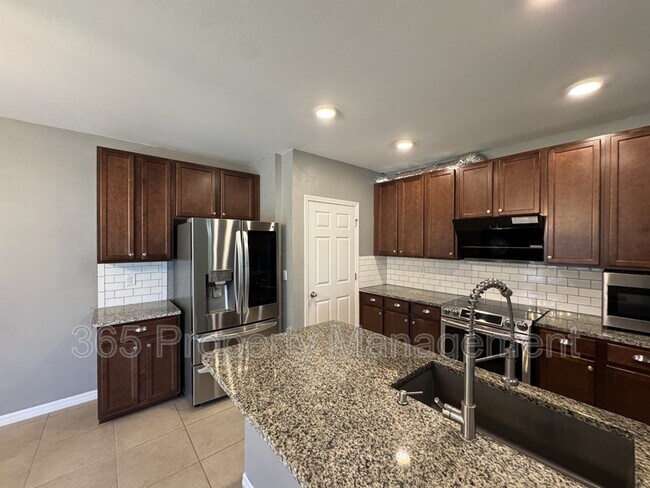 Building Photo - 471 Seasons Dr