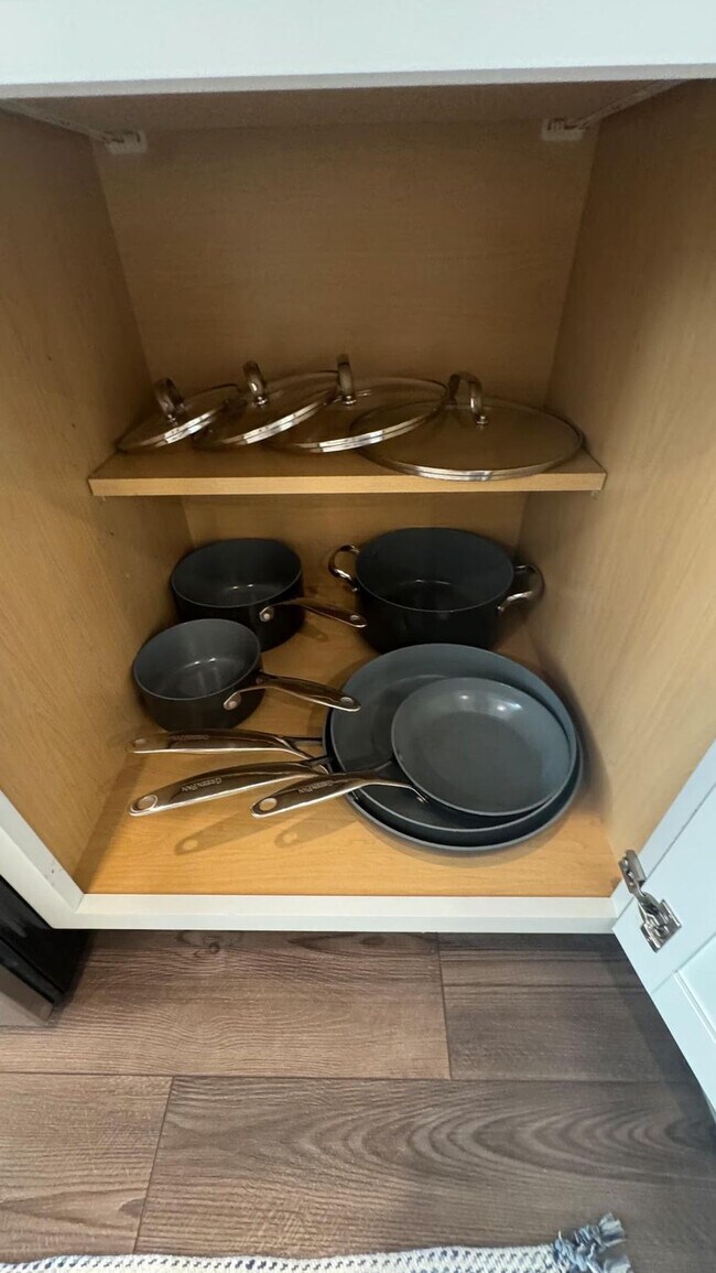 Building Photo - 149 Roxanne Dr