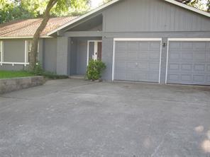 Building Photo - 3504 Roanoke Dr