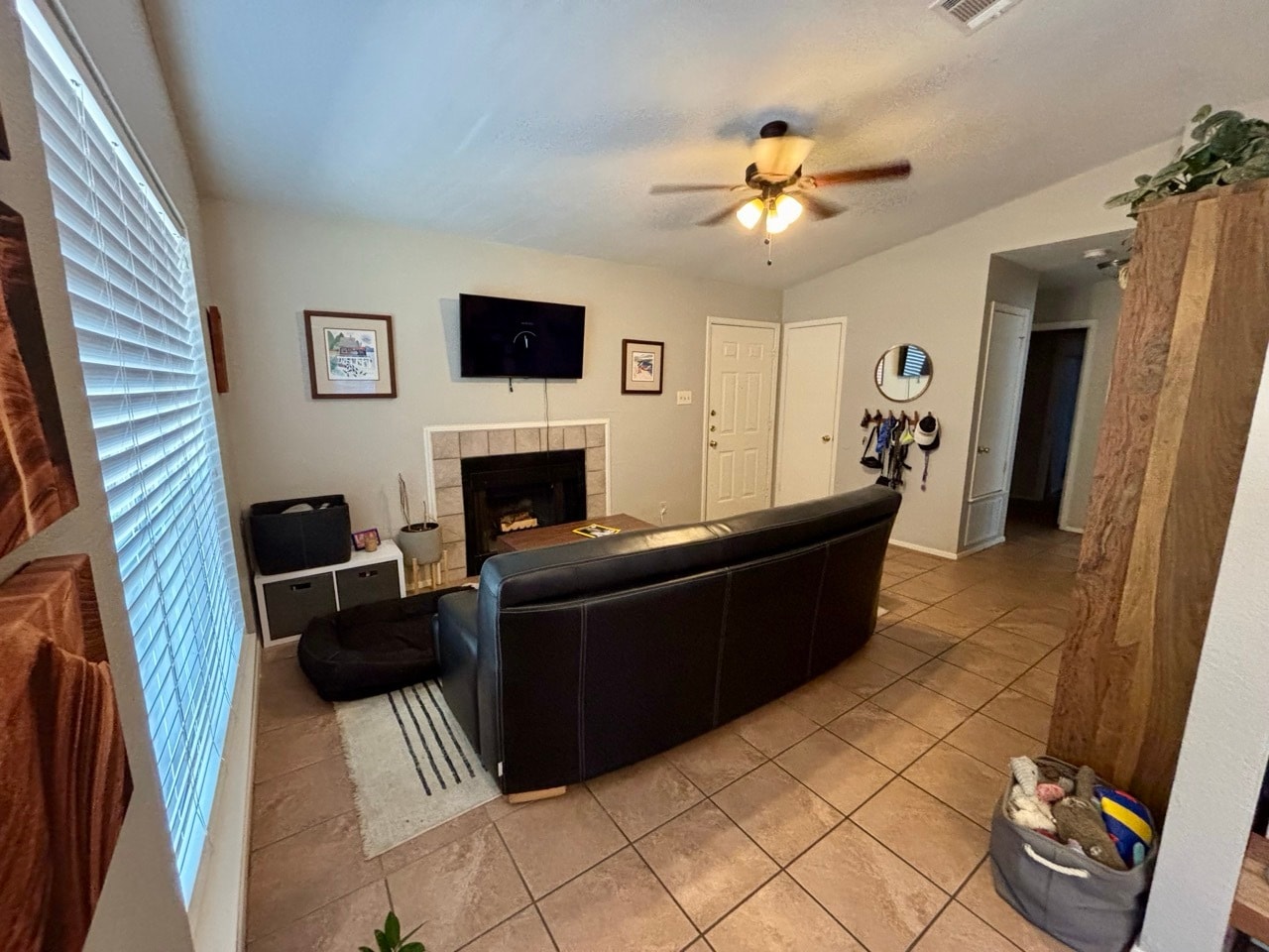 Living Room - 9601 Nightjar Dr