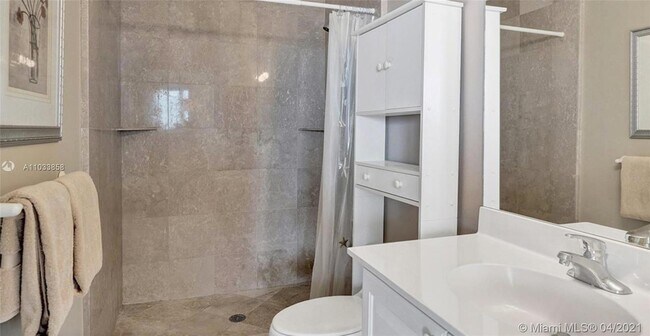 Building Photo - 7330 Ocean Terrace