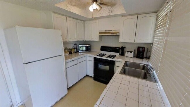 Building Photo - 3309 Ridgeglen Cir