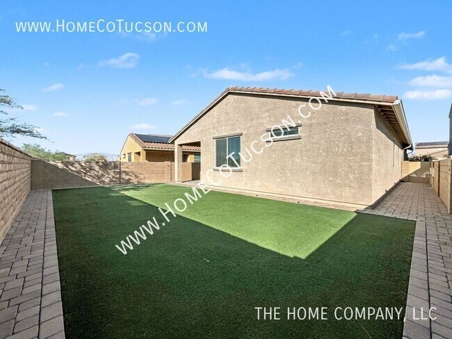 Building Photo - 7140 S Via Gaucho Viejo