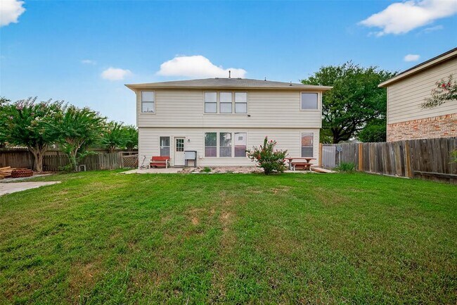 Building Photo - 21515 White Falls Ln