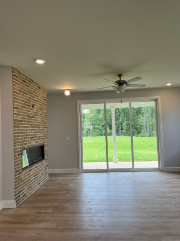 Building Photo - 414 Kinross Ln