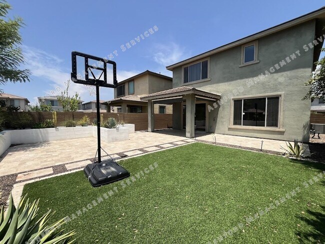 Building Photo - Beautiful 3-Bedroom Home in Sky Crossing with Modern Upgrades