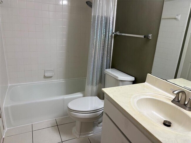 Building Photo - 9226 Jollyville Rd