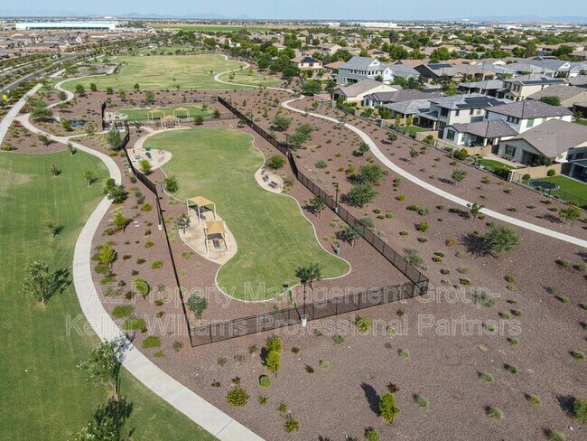 Building Photo - 13278 N 143rd Dr