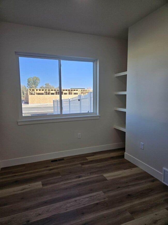 Building Photo - 3 bedroom in Billings MT 59106