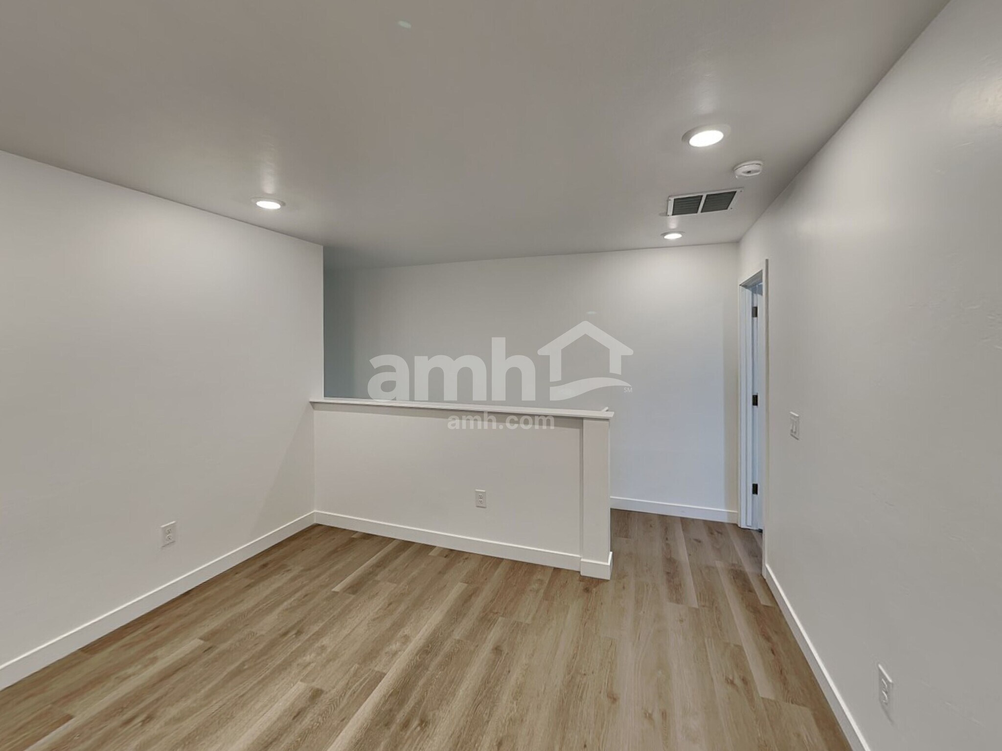 Building Photo - 6476 E Paseo Baranda