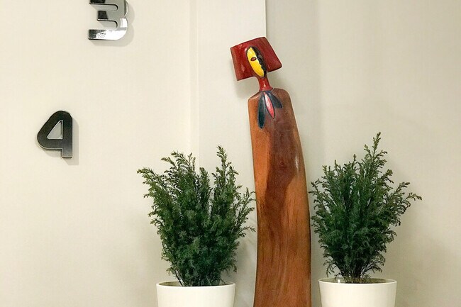 Building Photo - 7 Summit Ave