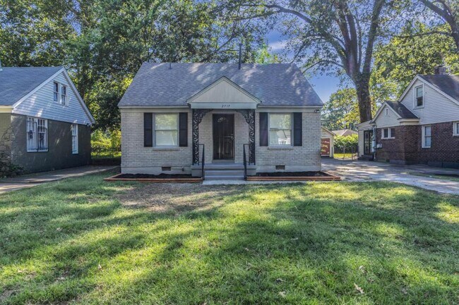 Primary Photo - 2717 Burns Ave