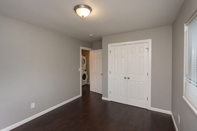 Building Photo - 12225 SW Longhorn Ln