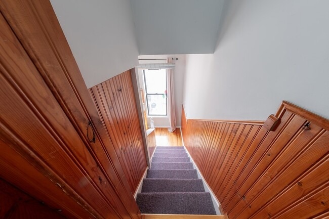 Building Photo - 1304 N Campbell Ave