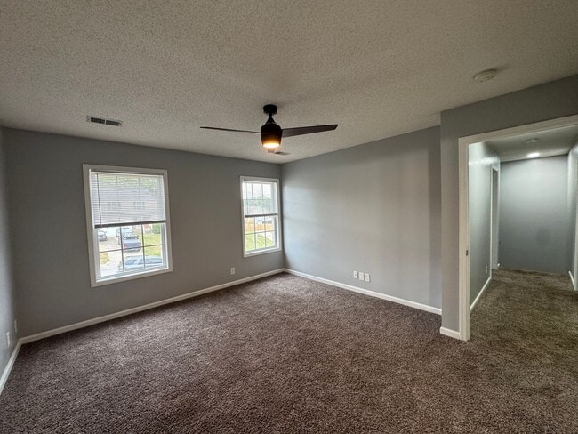 Building Photo - 2587 Elkmont Dr