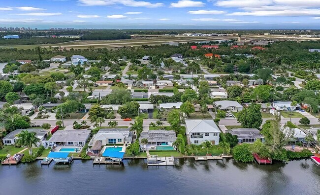 Building Photo - 2048 Harbor Ln
