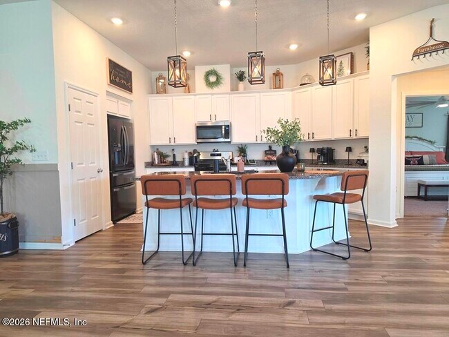 Building Photo - 11189 Buckner Ln