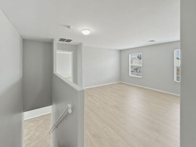 Building Photo - Pecan Creek - 5 Bedroom 3 Bathroom Home!