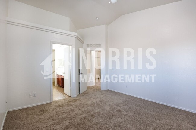 Building Photo - Beautiful Remodeled Home in Florence