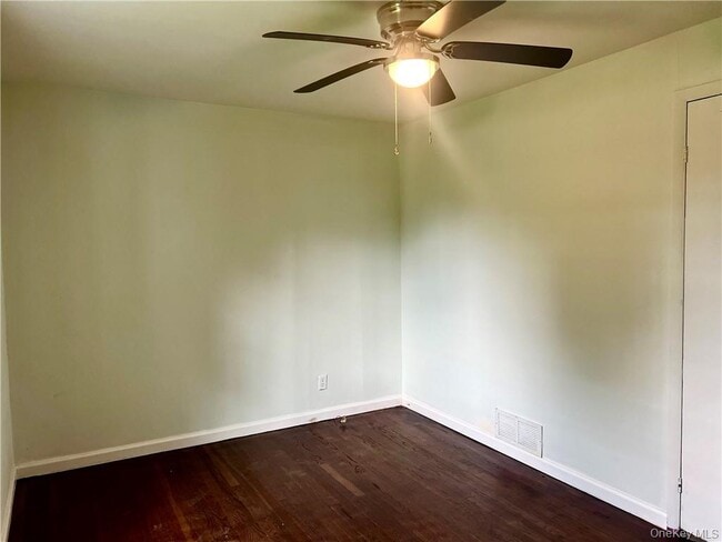Building Photo - 3036 US-6