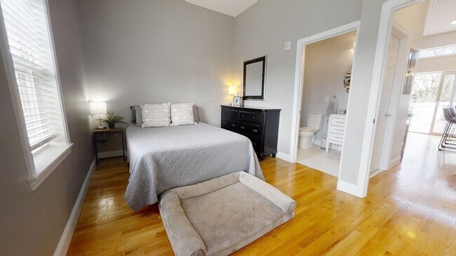 Building Photo - 126 Princeton St