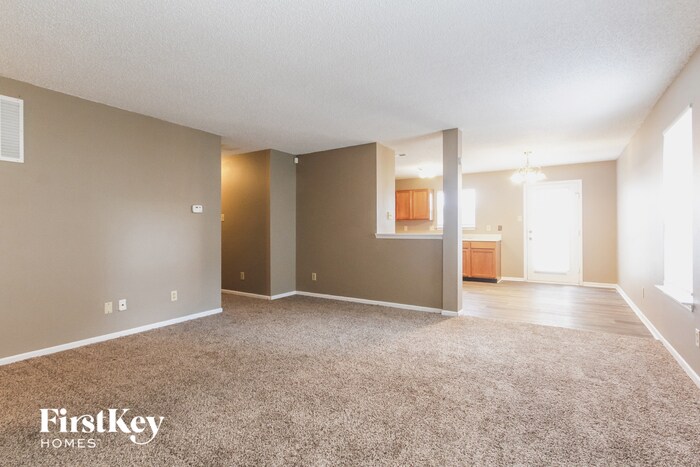 Building Photo - 1861 Southernwood Ln