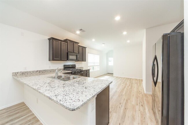 Building Photo - 25406 Katy Mills Pkwy