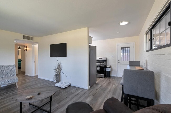 Building Photo - 4417 N 21st St