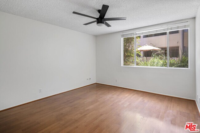 Building Photo - 211 S Wilson Ave
