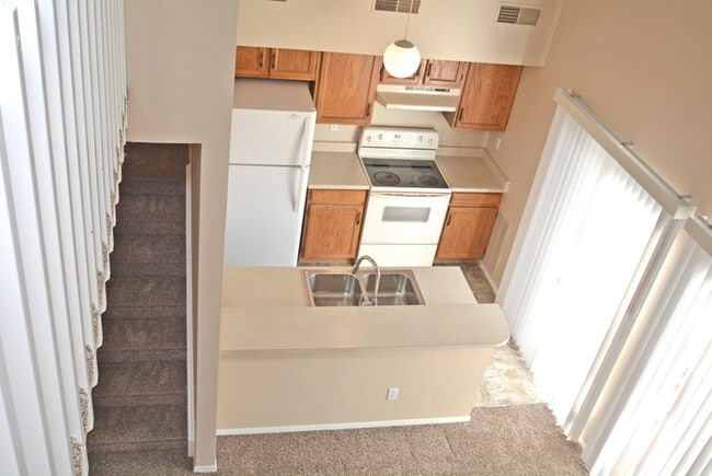 Building Photo - Sunstream Loft One Bedroom plus additional main floor Murphy Bed.