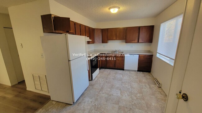 Building Photo - 451-32 1/8 32 1/8 Rd