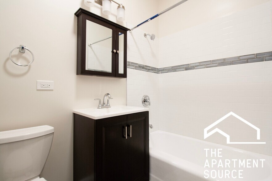 Building Photo - 2909 N Mildred Ave