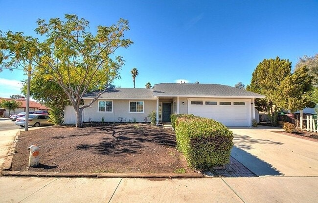 Building Photo - 13739 Sylmar Dr