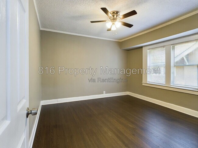 Building Photo - 5912 Paseo Blvd