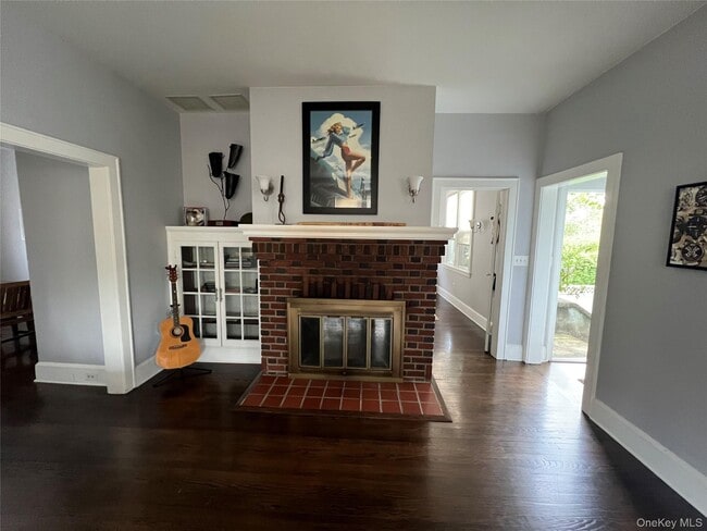 Building Photo - 55 Macri Ave