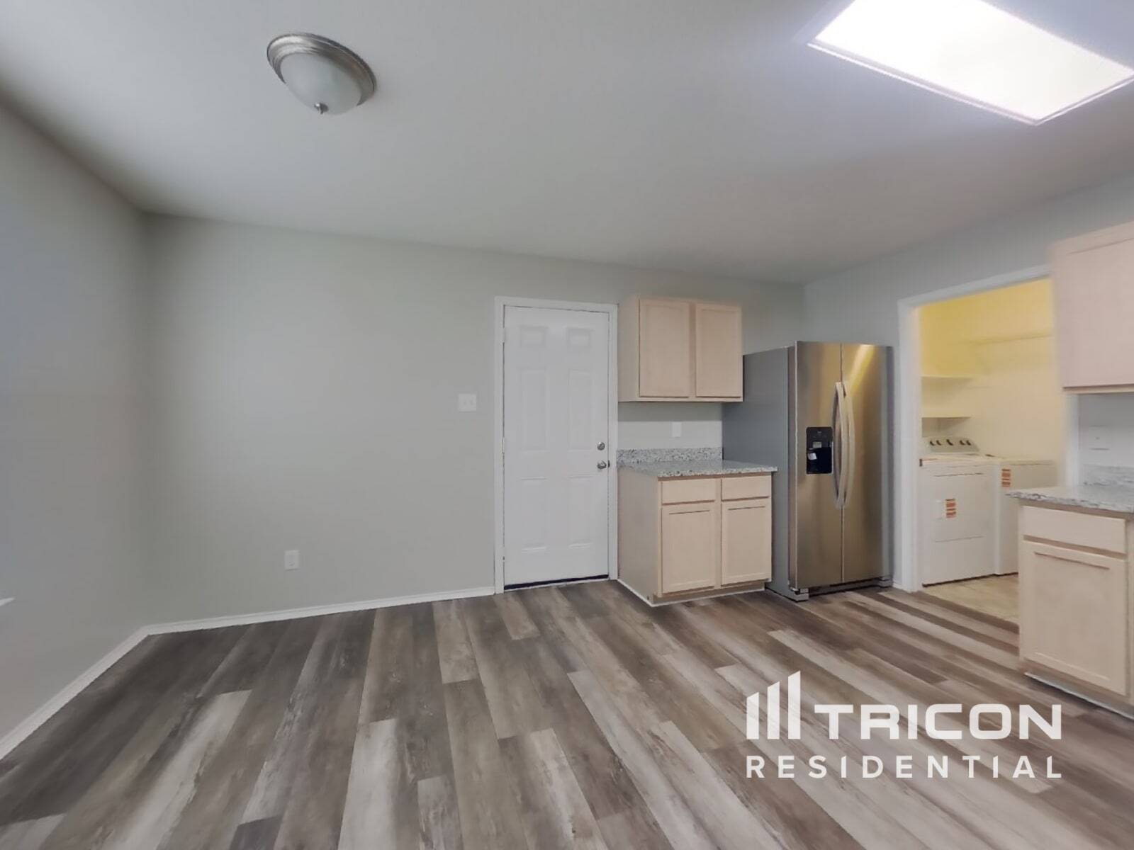 Building Photo - 2636 Peach Dr