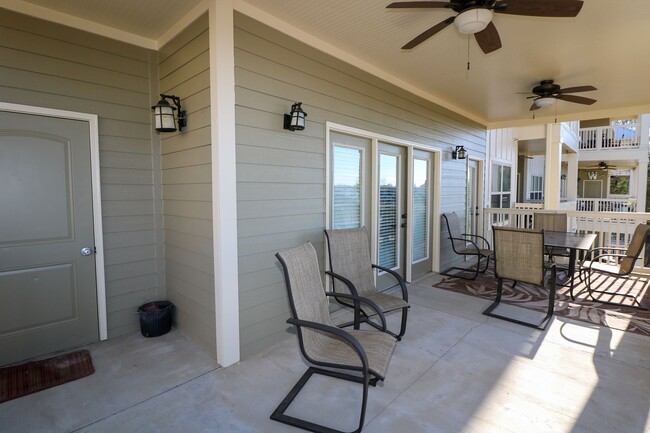 Building Photo - Furnished Condo on Logan Martin Lake